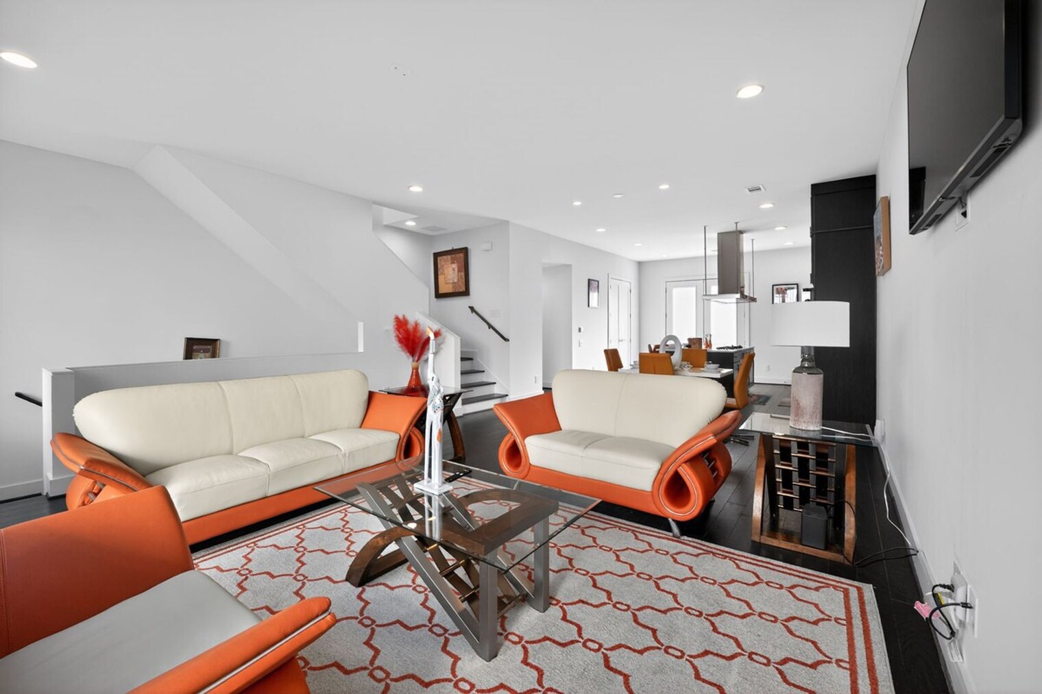 Building Photo - 1680 Memorial Dr SE