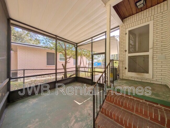 Building Photo - 1147 Maynard St