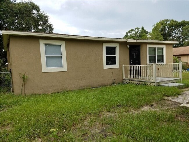 Primary Photo - 8609 N Greenwood Ave