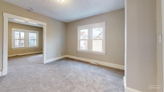 Building Photo - Stockyards Area - 2 Bedrooms - Single Fami...