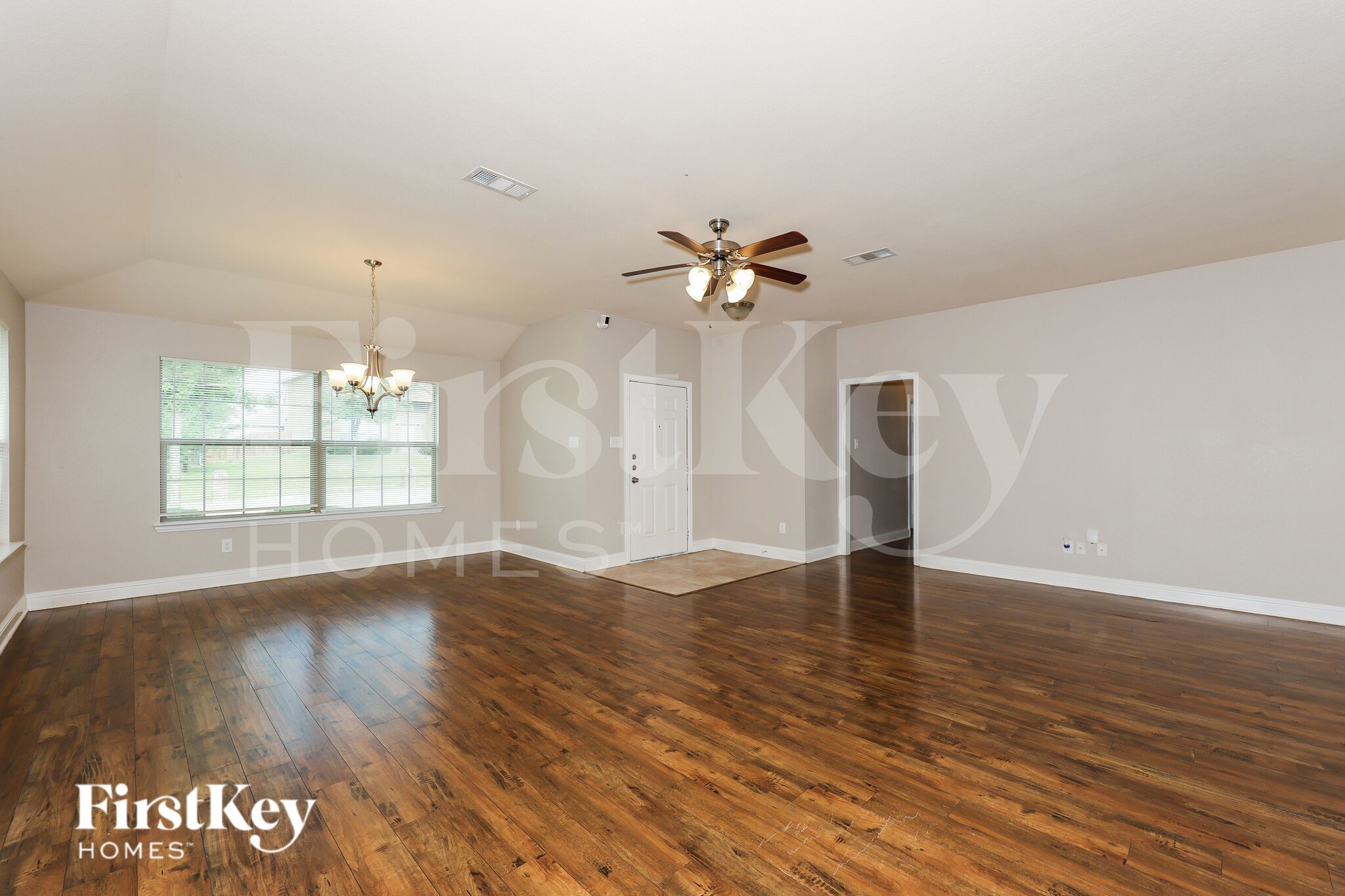 Building Photo - 610 Canvas Ct