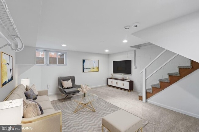 Building Photo - 3 Bedroom Dundalk