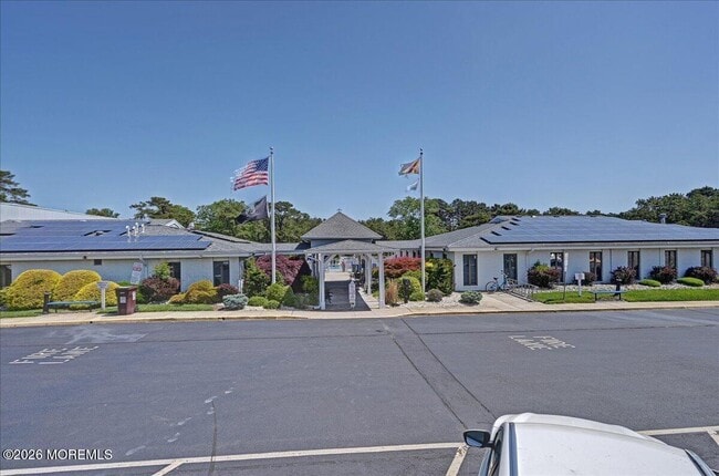 Building Photo - 53 Chesterfield Ln