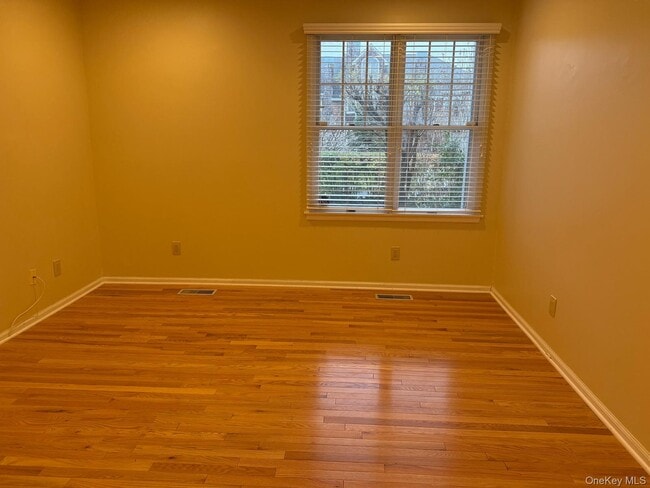 Building Photo - 501 Half Moon Bay Dr