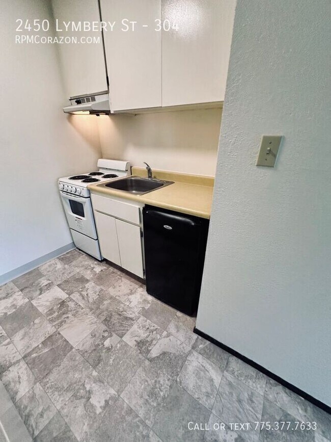 Building Photo - 2450 Lymbery St