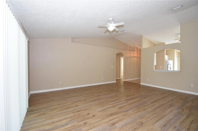 Building Photo - 13 Pinetree Drive