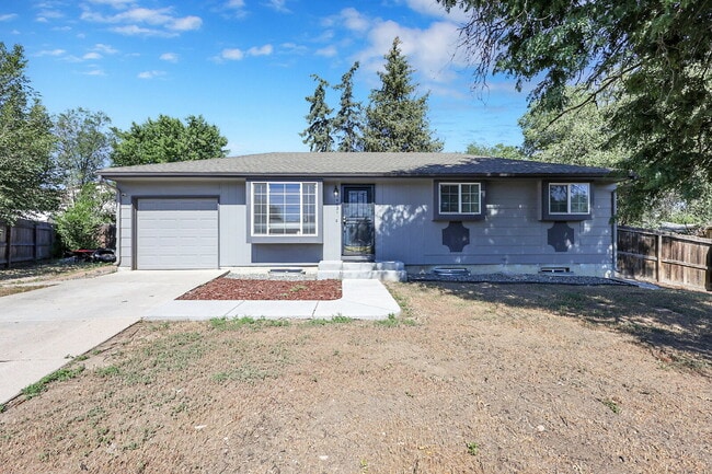 Primary Photo - $2,295 - 4 Bed, 2 Bath Home in CO Springs ...