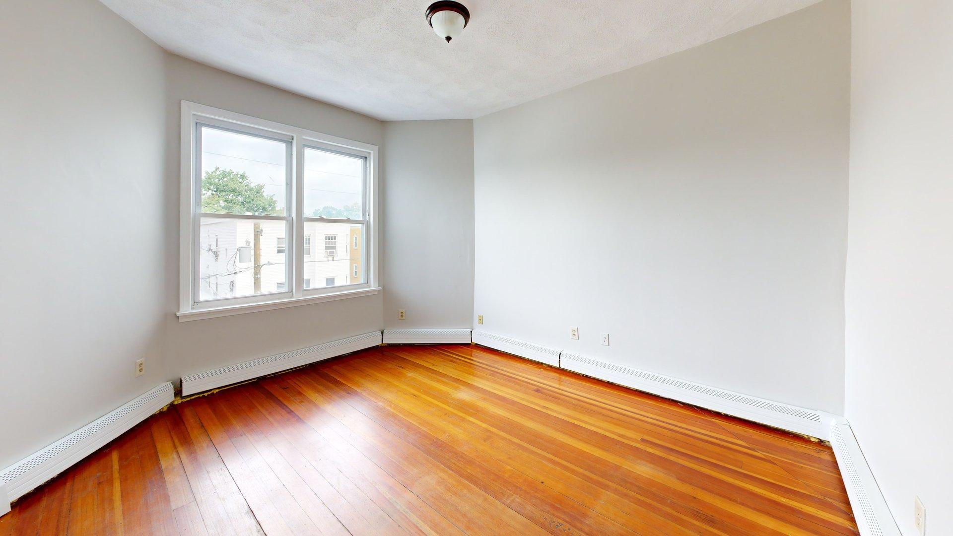 Building Photo - 165 Hichborn St