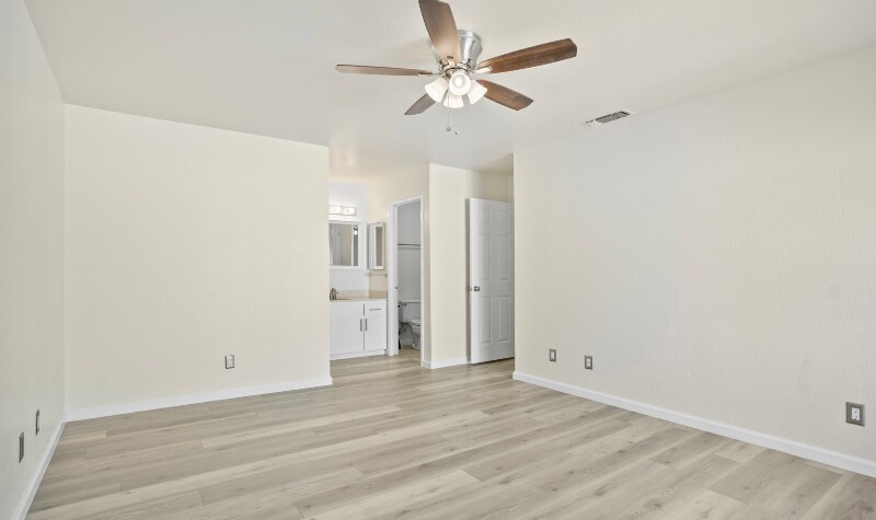 Building Photo - 2032 Cadzand Ct