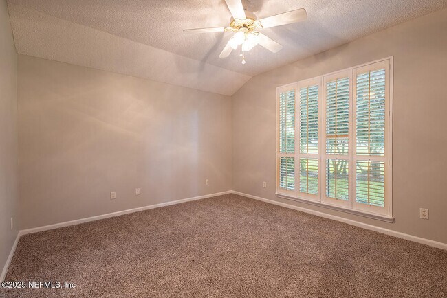 Building Photo - 1618 Highland View Ct