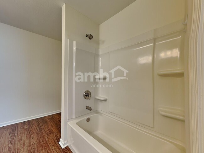 Building Photo - 1067 Carrington Pl