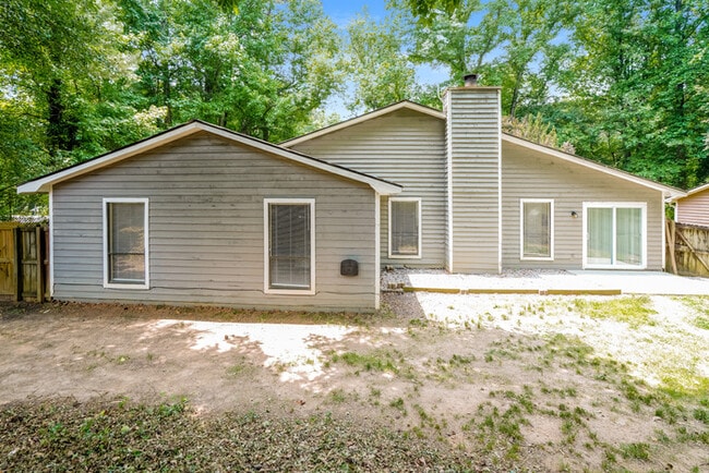 Building Photo - 2472 Hewatt Rd