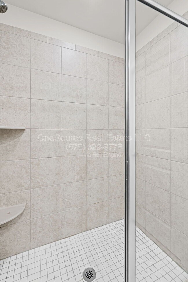 Building Photo - 1635 Villageside Ct