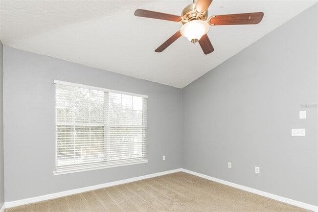 Building Photo - 6723 Breezy Palm Dr