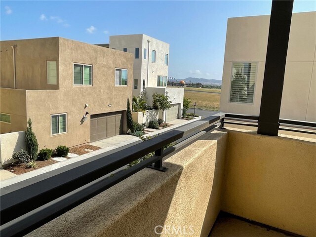 Building Photo - 111 Carmine