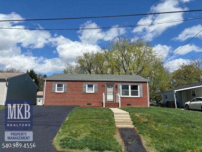 Primary Photo - The Perfect 3-Bedroom Ranch-Style House Lo...