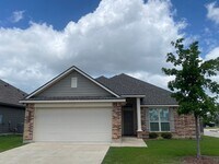 Building Photo - 4 BEDROOM CORNER LOT