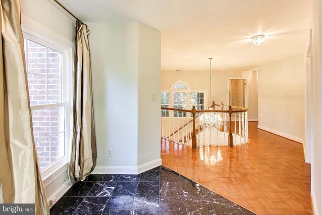 Building Photo - 7806 Fox Gate Ct