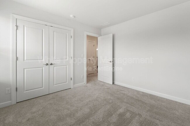 Building Photo - 4962 Durneigh Dr