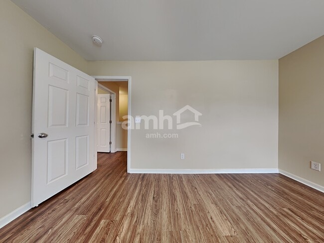 Building Photo - 313 Brickhope Ln