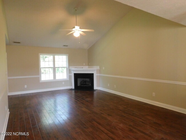Building Photo - 1504 Mesquite Ct