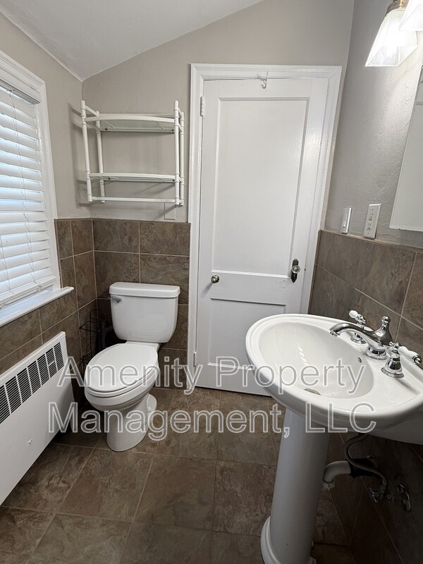 Building Photo - 325 67th St