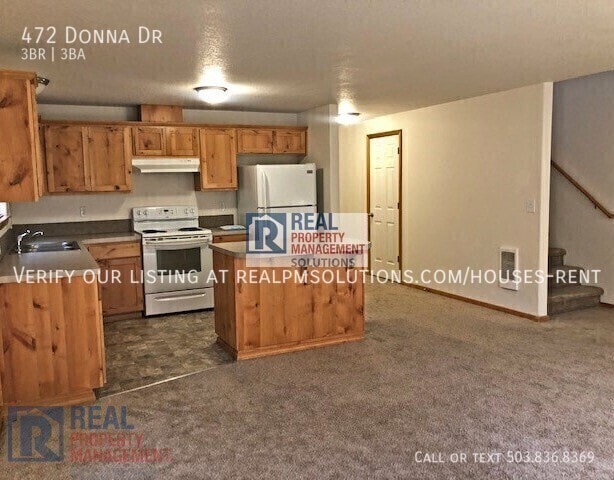 Building Photo - 472 Donna Dr