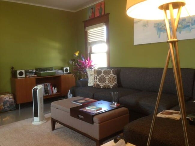 Building Photo - 2500 Fuller Ave NE