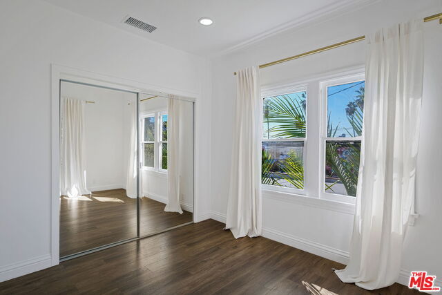 Building Photo - 451 N Orange Grove Ave