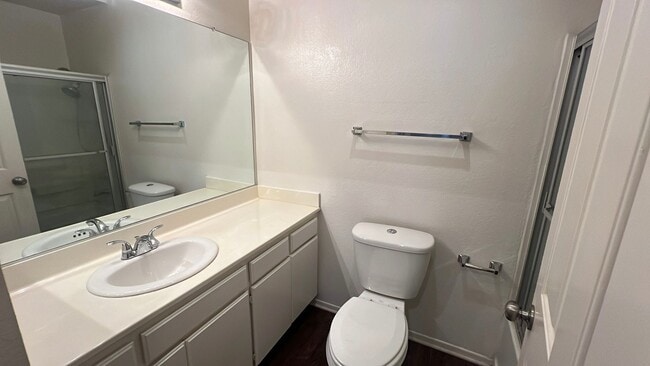 Building Photo - West Lancaster Condo in Pine Creek Village...