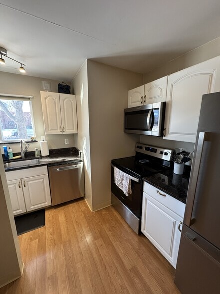 Building Photo - 18 Ocean St