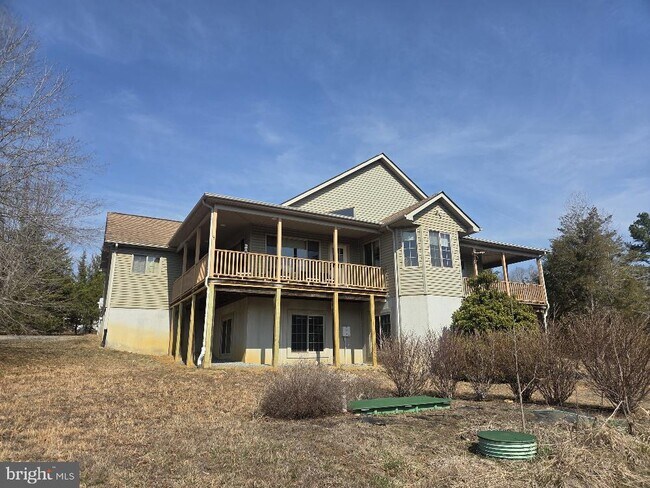 Building Photo - 6209 Stubbs Cove Ln