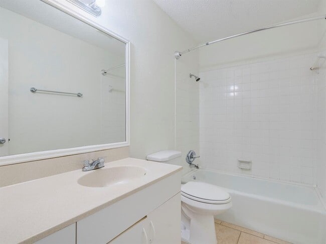 Building Photo - 3404 Willowrun Cove