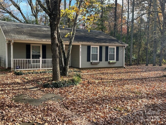 Building Photo - 6040 Sunset Chase Ln