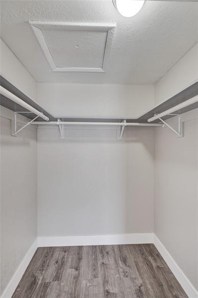 Building Photo - 2614 W 65th St