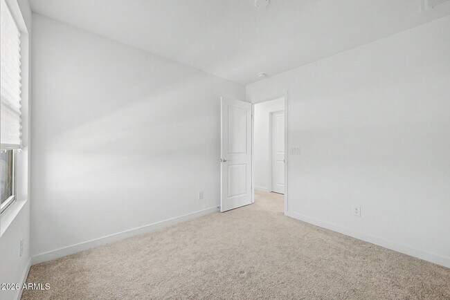 Building Photo - 3361 S 179th Dr