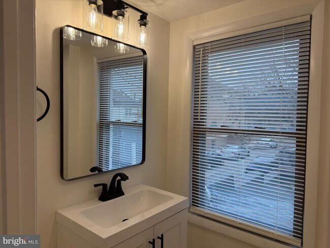 Building Photo - 2819 O'Donnell St