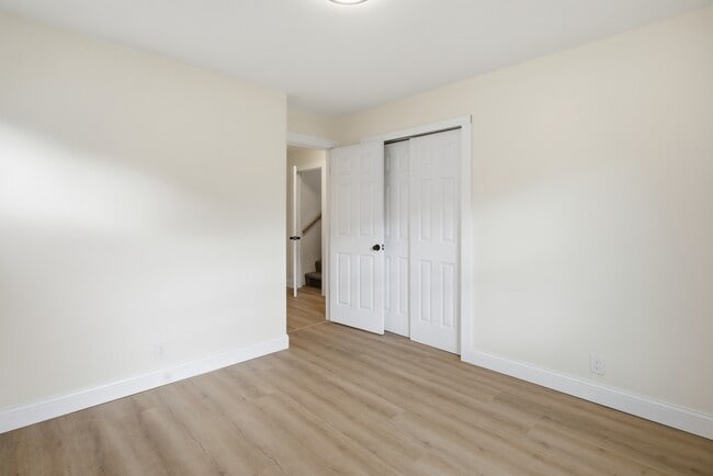 Building Photo - 1547 E Atherton Rd