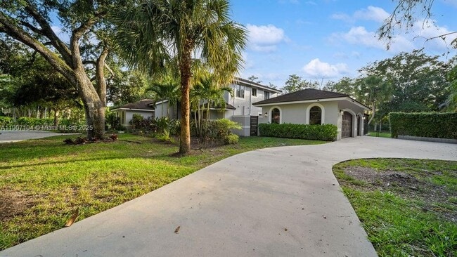 Building Photo - 5831 NW 81st Terrace