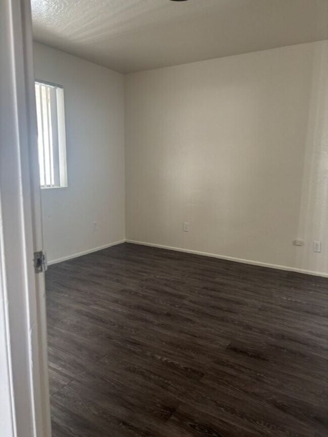 Building Photo - 771-773.5 Brighton