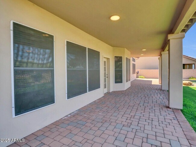 Building Photo - 11239 E Oberlin Way