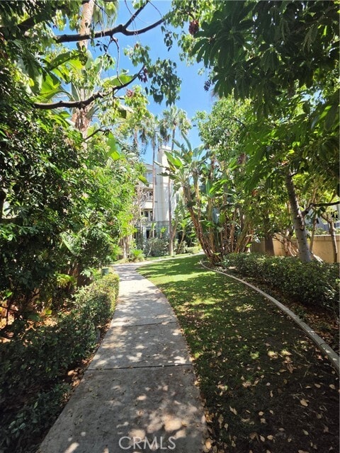 Building Photo - 2253 Martin