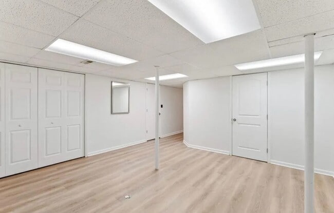 Building Photo - 708 Preston Ct