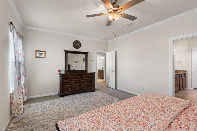 Building Photo - 113 Yellow Thistle Cv