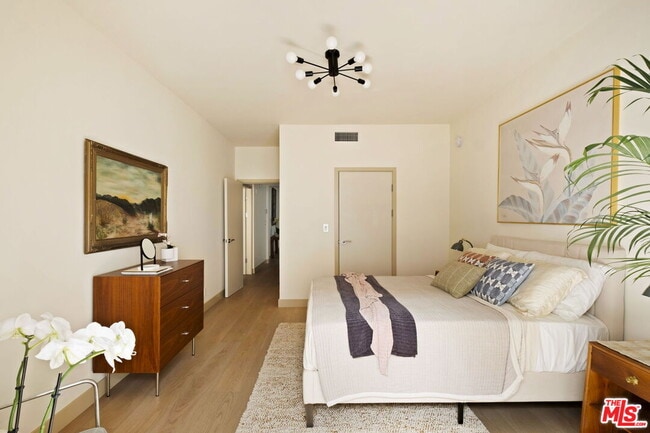 Building Photo - 1717 Malcolm Ave