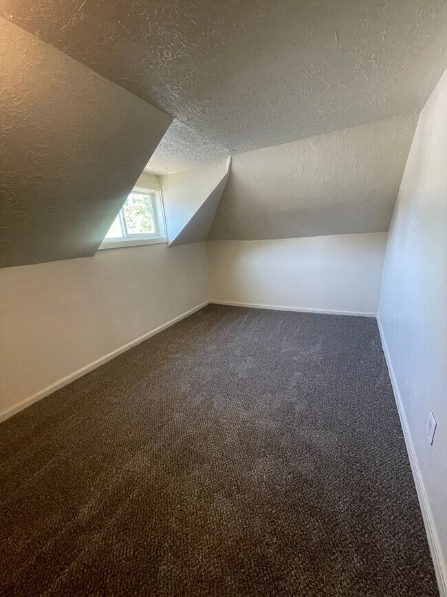Building Photo - Roche Duplex