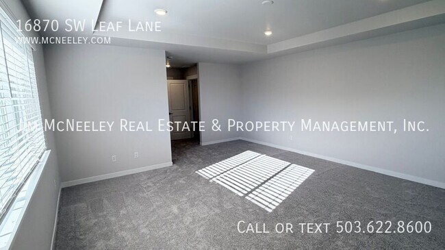 Building Photo - 16870 SW Leaf Ln