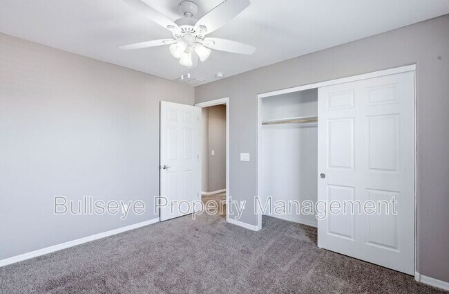 Building Photo - 304 N 78th Pl