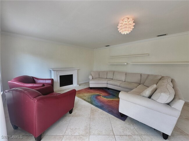 Primary Photo - 1154 Cooper Dr
