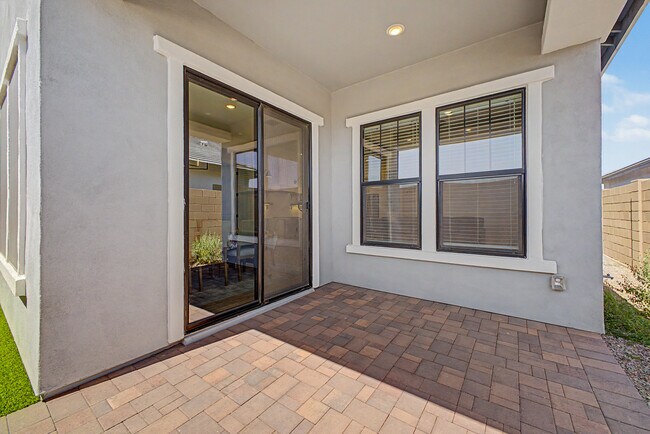 Building Photo - 4412 N 203rd Dr